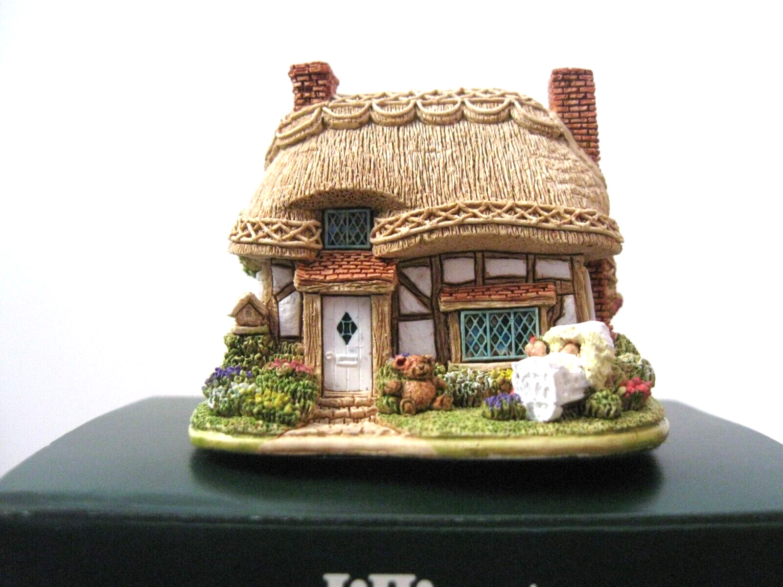 Lilliput Lane - Lullaby Cottage
