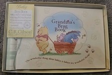 NIP Winnie The Pooh - GRANDMAS BRAG BOOK - Photo Album - CR Gibson - Disney Baby