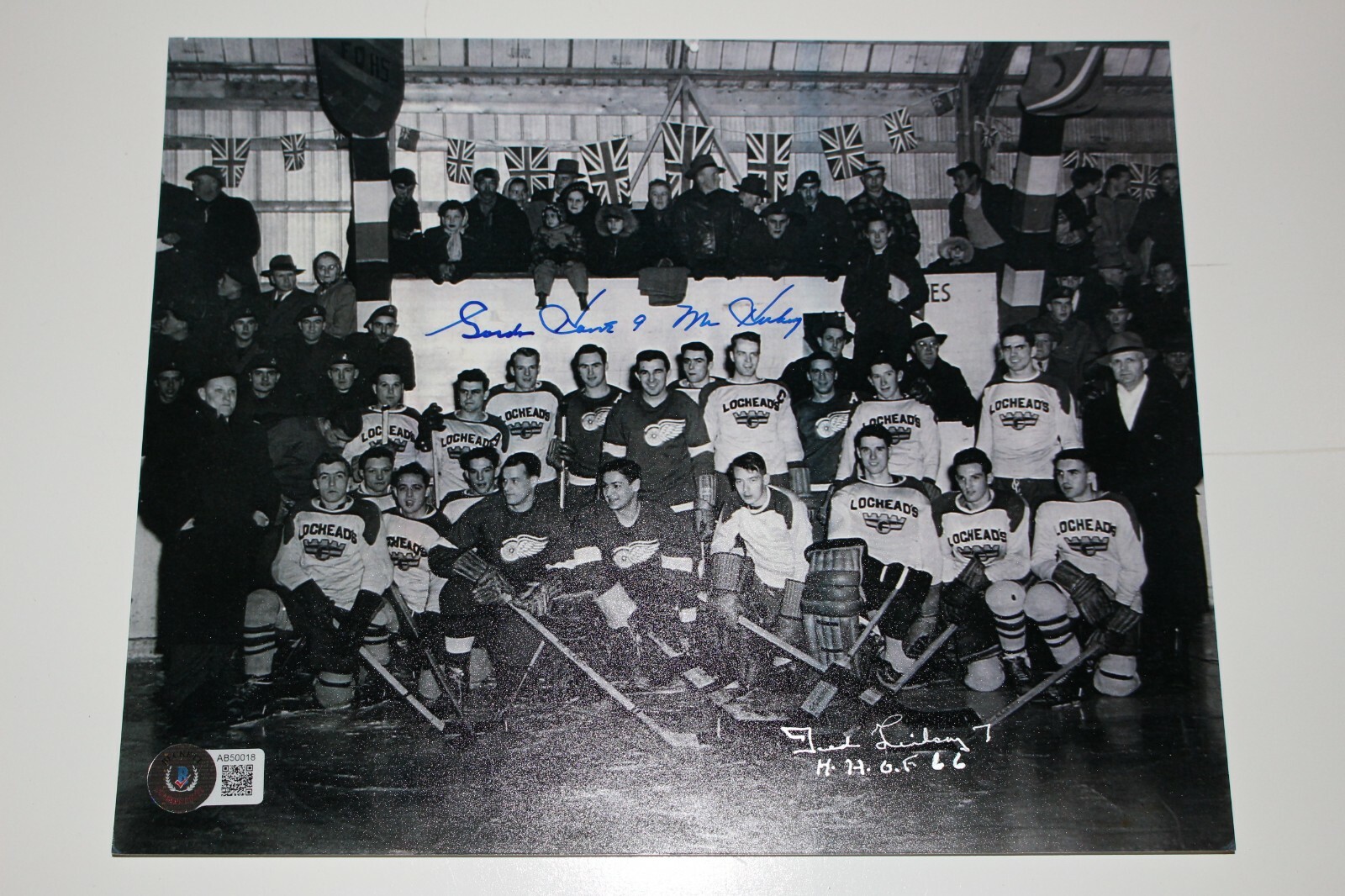 Gordie Howe Autographed Signed & TED LINDSAY DUAL 8X10 PHOTO BECKETT AUTHENTICATED COA BAS 