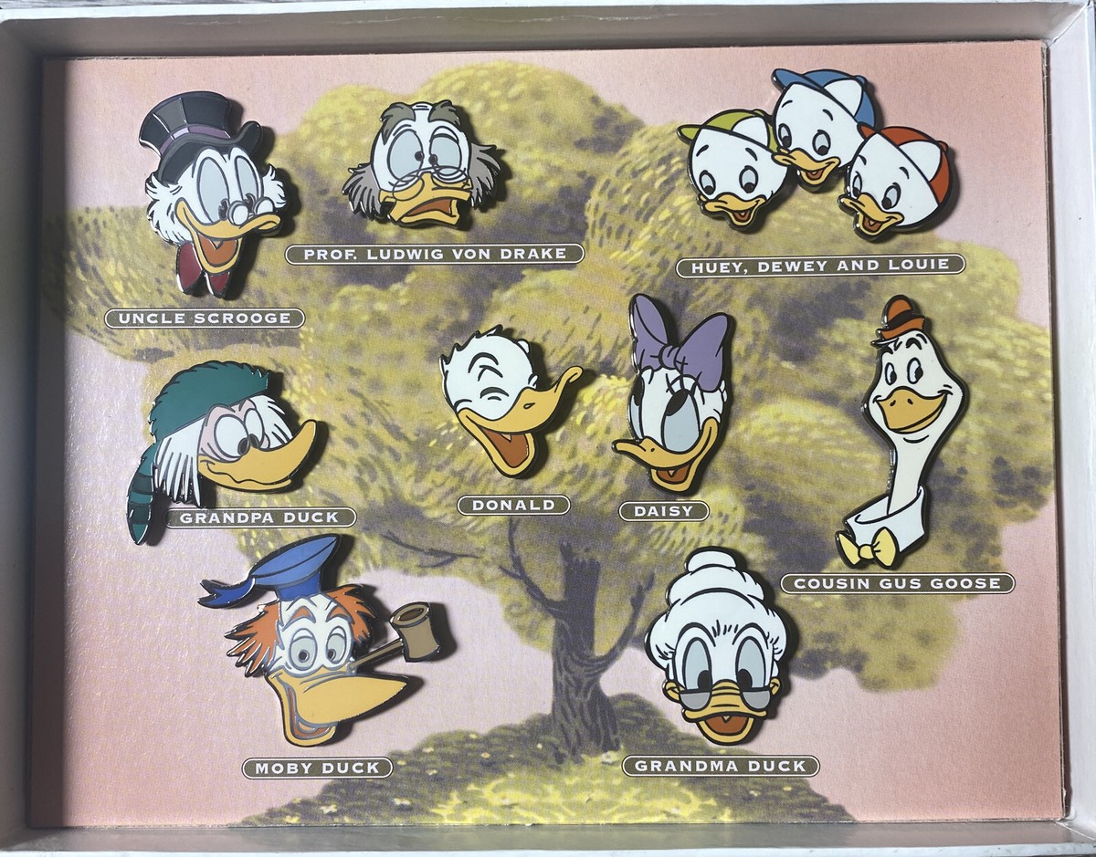 Disney Catalog LE 3000 Boxed Pin Set Donald Duck Family Tree Moby