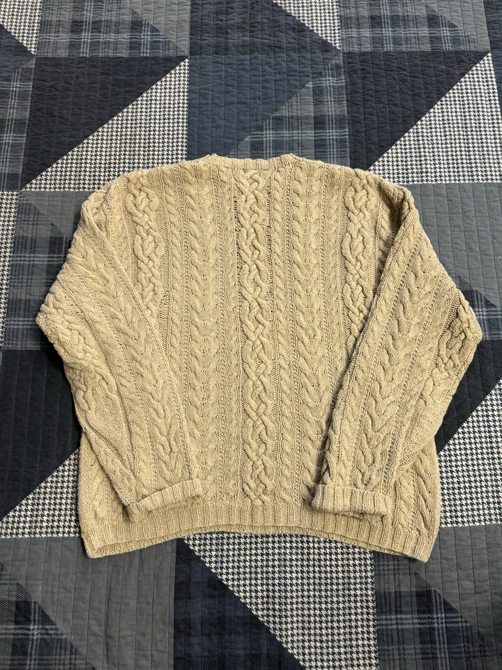 Suéter de lana tejido a mano J Crew tejido con cable verde pesado pescador grueso Foto 3 de 4
