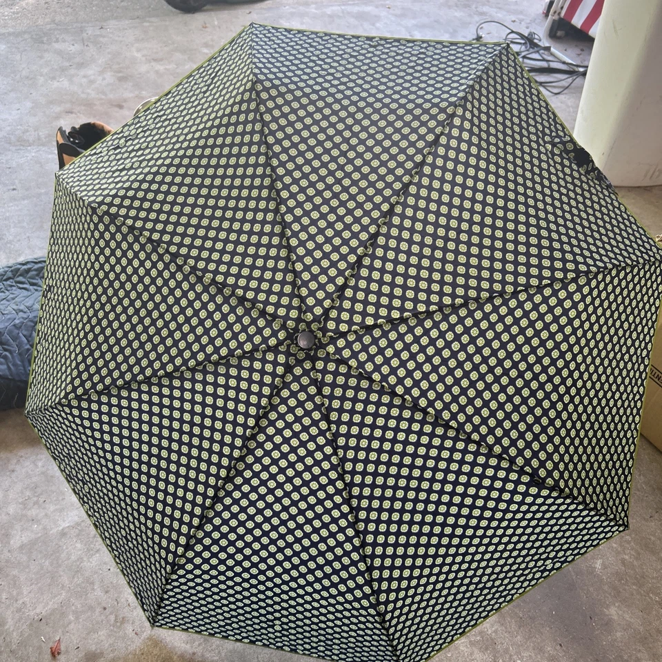 Vera Bradley Umbrella Hook Handle GREEN NAVY DAISY PATTERN - Image 3 of 3