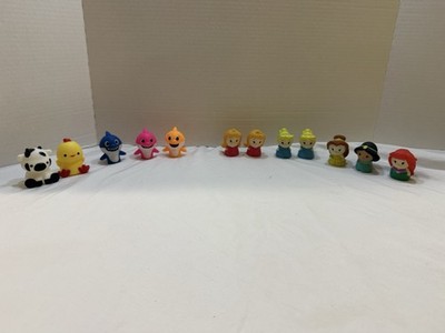 Assorted Bath Finger Toys Disney Princess. Baby Shark Farm Animals. Lot Of 12