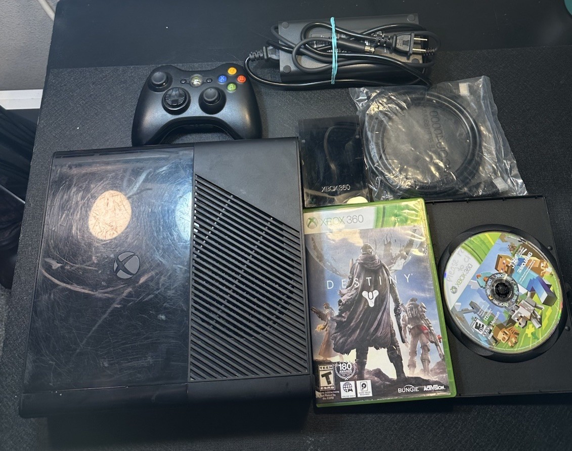 Microsoft XBox 360 E System BLACK Video Game Console 250GB 