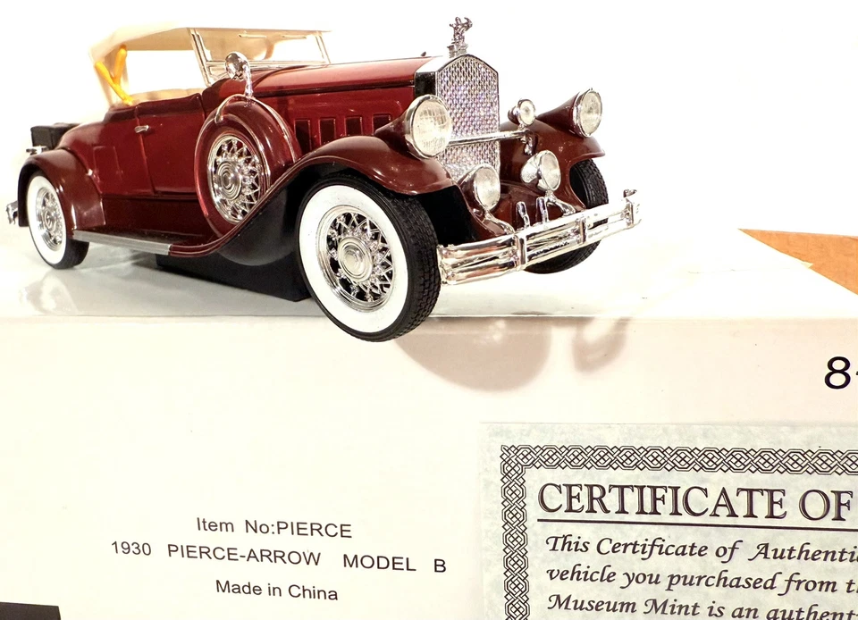 National Motor Museum Mint Diecast 1:32 Scale 1930 Pierce Arrow Convertible - Image 2 of 3