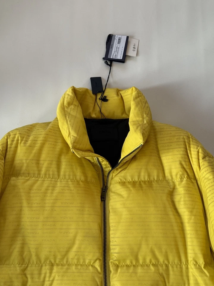 Подлинный Prada мужской тепла реактивный логотип негабаритный пуховик Bomber куртка S £ 2800 - Изображение 2 из 4