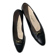 Salvatore Ferragamo Boutique Black Leather Gancini Pumps Lizard Cap Toe 8 A 2