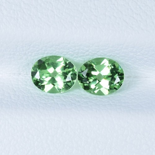 0.85 ct BEST GRADE MINT GREEN / NATURAL TSAVORITE GREEN GARNET - Oval Pair Video