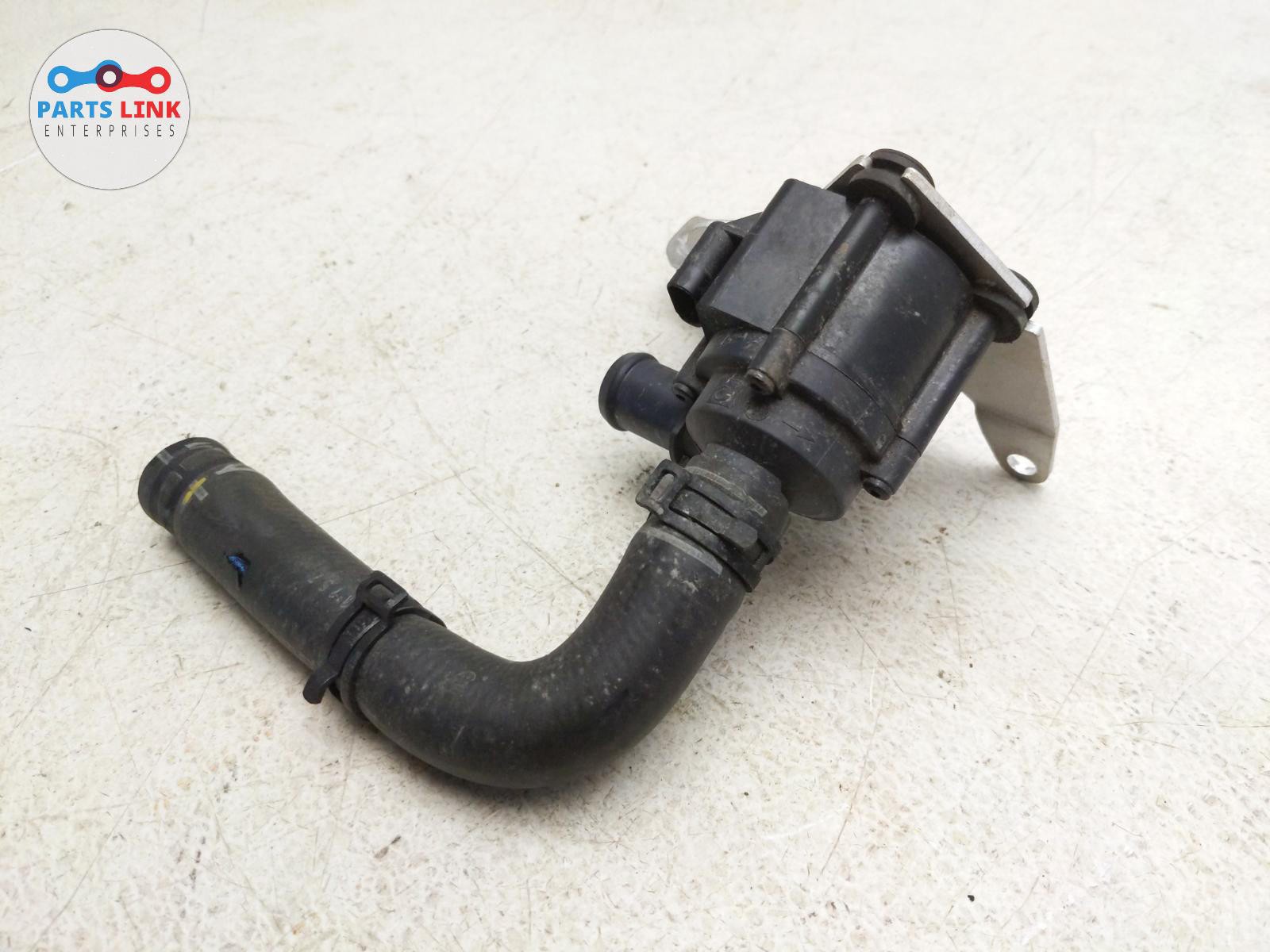 Bentley Bentayga 2016-2020 LEFT Auxiliary water pump