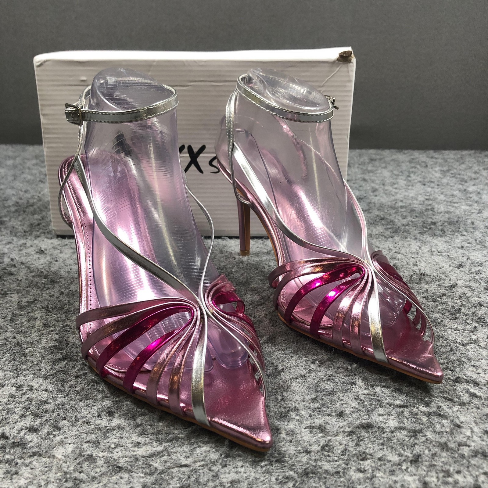Sandalias MiXX Shuz Gerrica para mujer talla 11 rosa con tiras al tobillo tacones de vestir