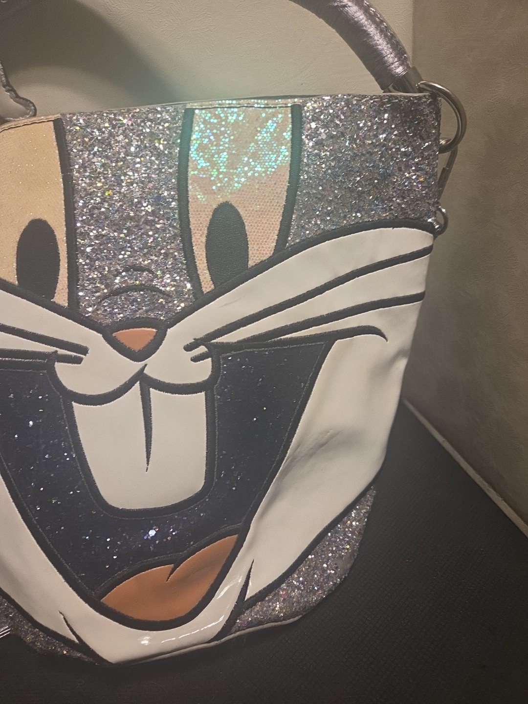 DANIELLE NICOLE  looney tunes bugs bunny purse - image 6