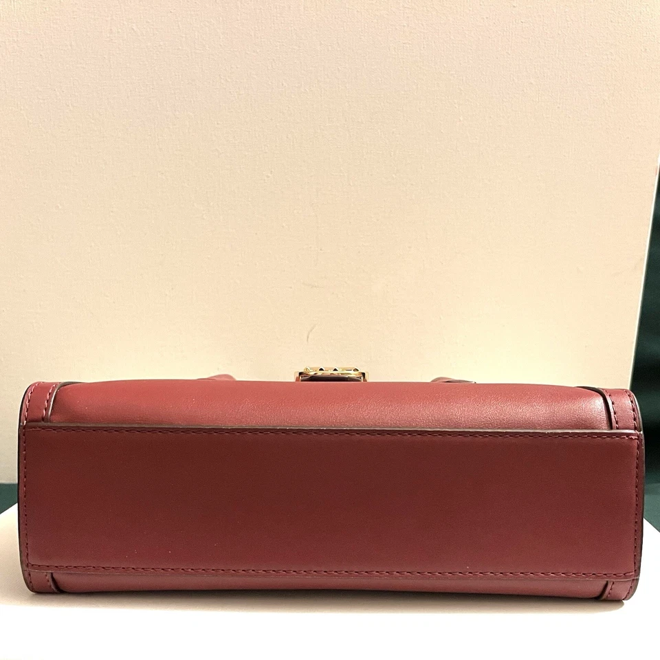 Nuevo con etiquetas Bolso Cartera Michael Kors Gaby Cuero Vegano Top Cremallera Cereza Oscura Foto 3 de 4