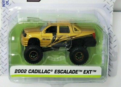 Jada Toys Just Trucks 2002 Cadillac Escalade EXT Gold Wave 32 2022