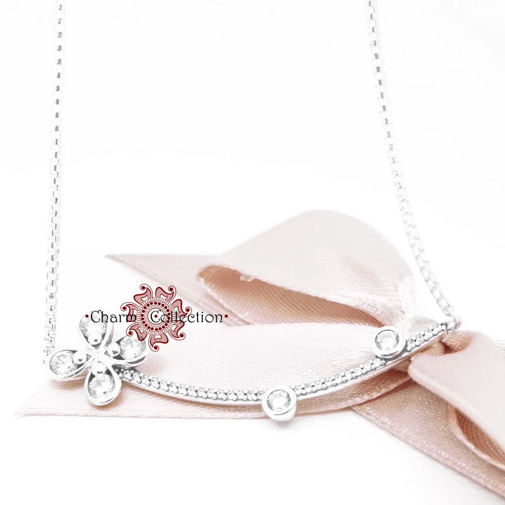 Four petal deals flower necklace