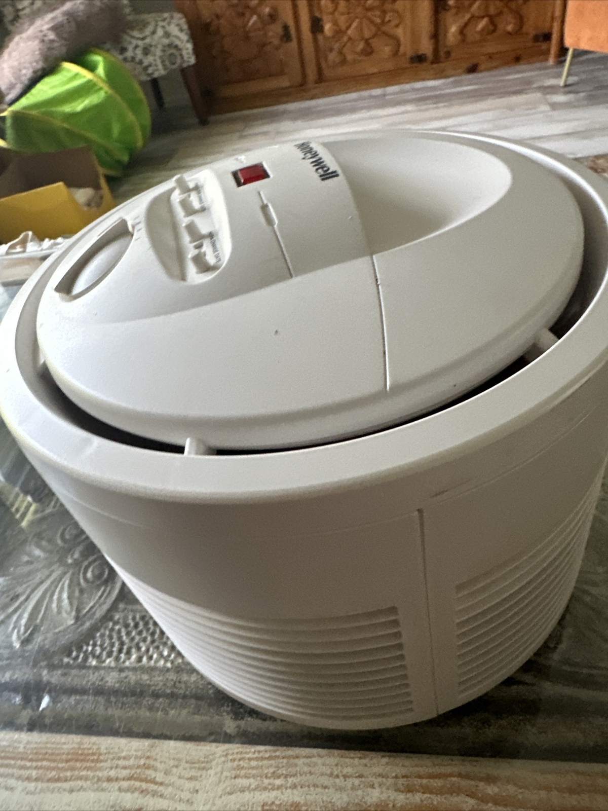 Honeywell True Hepa 50150 Air Purifier Works Great! Clean Portable New