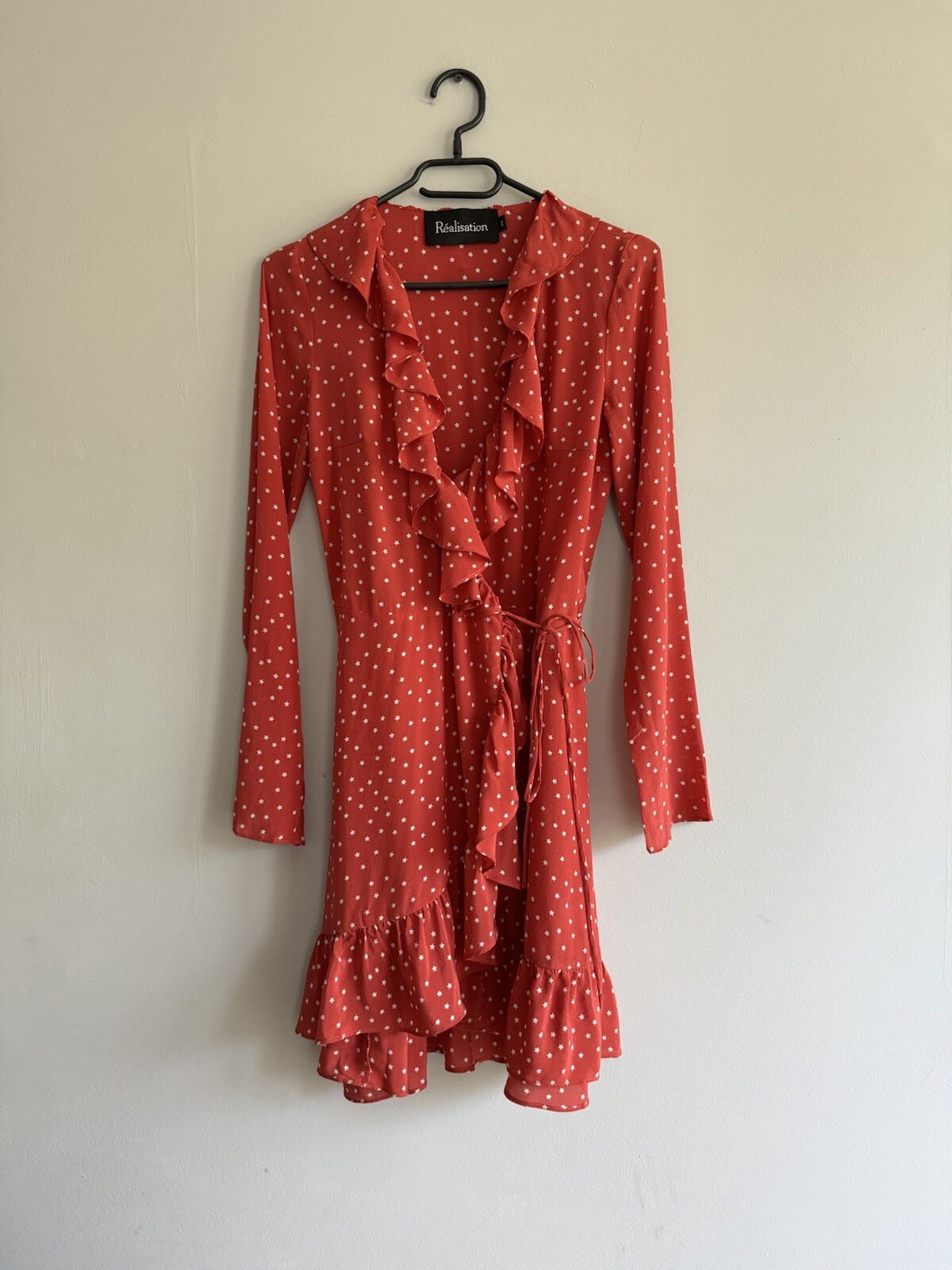 Réalisation Par Red Ruffled Alexandra Mini Wrap S… - image 16