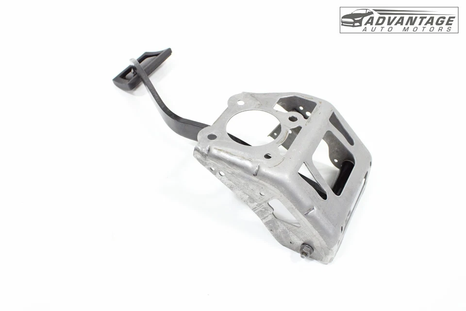 Chrysler 300 2012-2023 pedal de freno de pie con soporte 4779688al OEM Foto 4 de 4