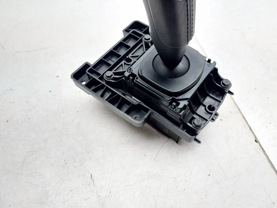 JAGUAR E-PACE 2020 AUTOMATIC GEARSTICK SELECTOR LEVER SHIFTER J9C3-7E453-AA - Image 4 of 4