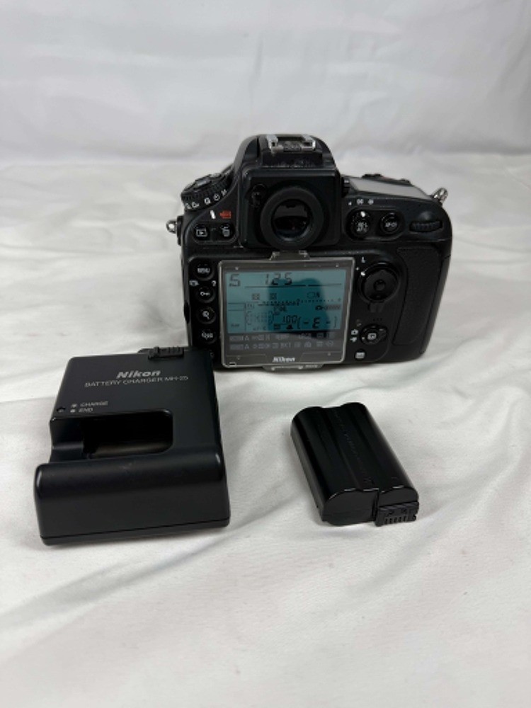 Nikon D800E vintage camera equipment - eBay listing photo 1