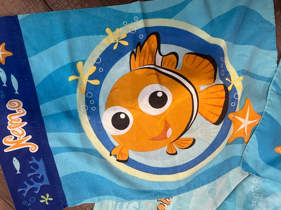 Juego de sábanas dobles y edredón manta tamaño niño Disney Finding Nemo Foto 2 de 4