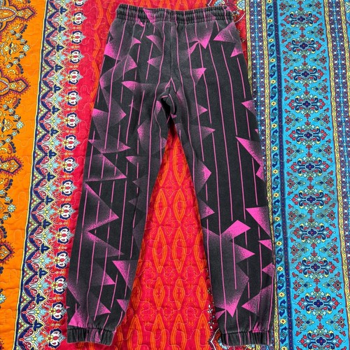 Jordan Kids Geometric & Stripe Print Fleece Hoodie Jogger Set Black/Pink M 10-12 - Picture 13 of 23