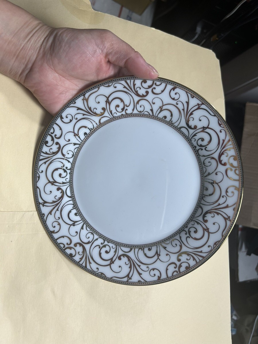 Luxe By Ciroa Side Plates With MetaGOLD/WHITE (only one Plate）