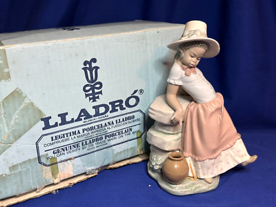 リヤドロ　LLADRO 6428 『My First Step』　はじめての一歩 s-l400.jpg