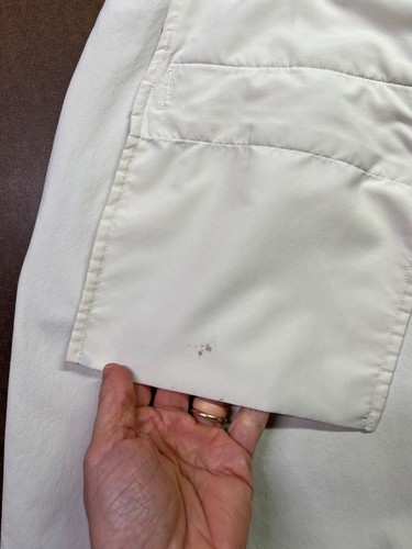 UA Under Armour Men's 42 Cream Performance Shorts 8.5" Inseam - Picture 7 of 9