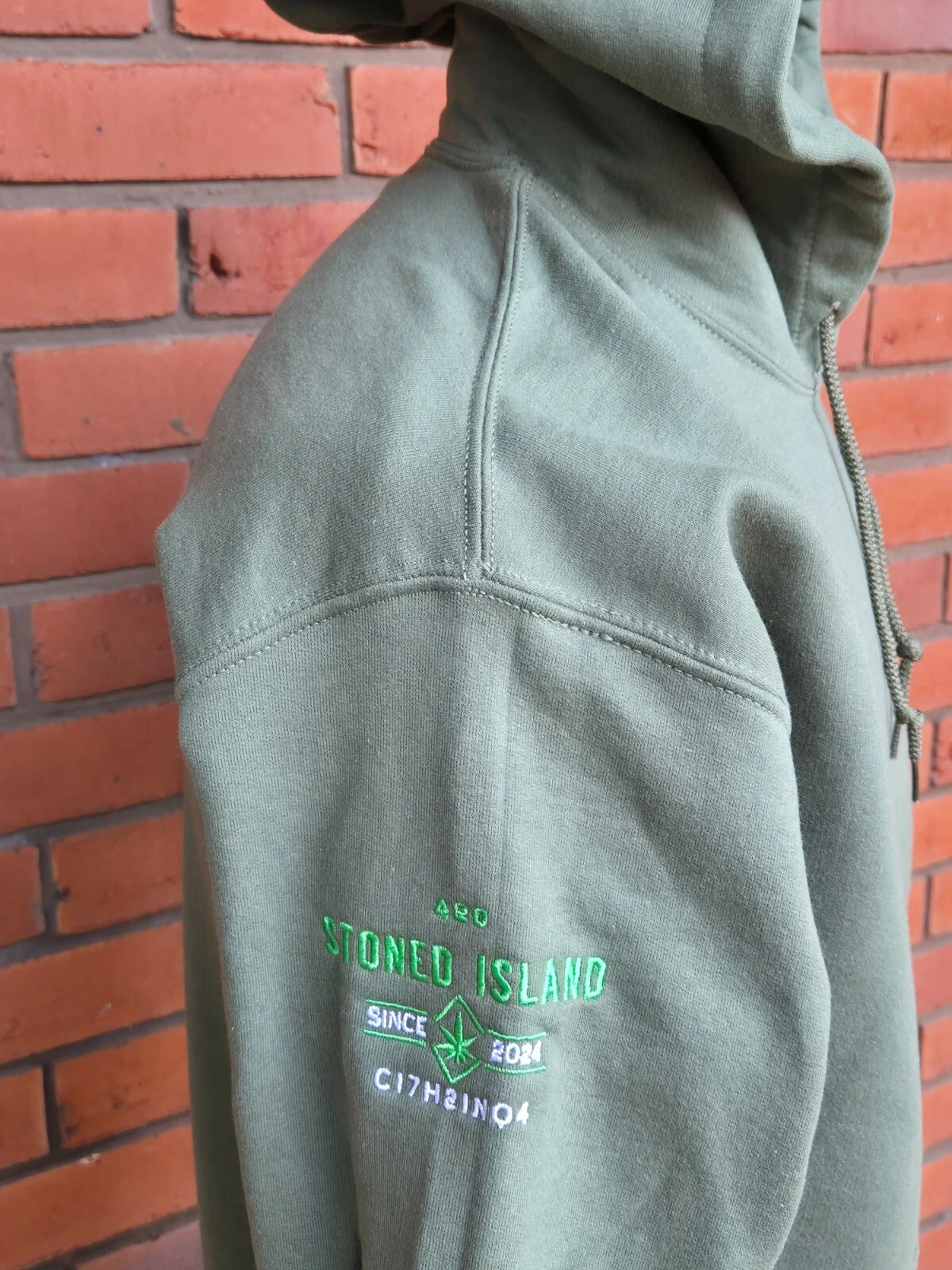 STONE ISLAND Felpa con cappuccio Stoned Island Scooby Snacks verde militare