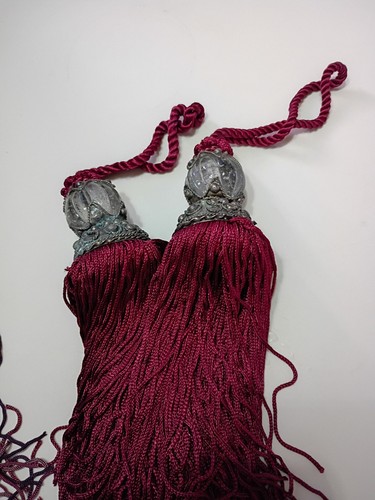 Red Bullion Tassels Embellished Top Decorative Thread Cord Silver Accent