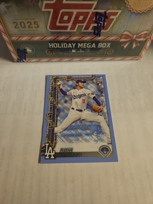 2025 Topps Holiday Baseball Roki Sasaki  Light Blue Glitter #H23