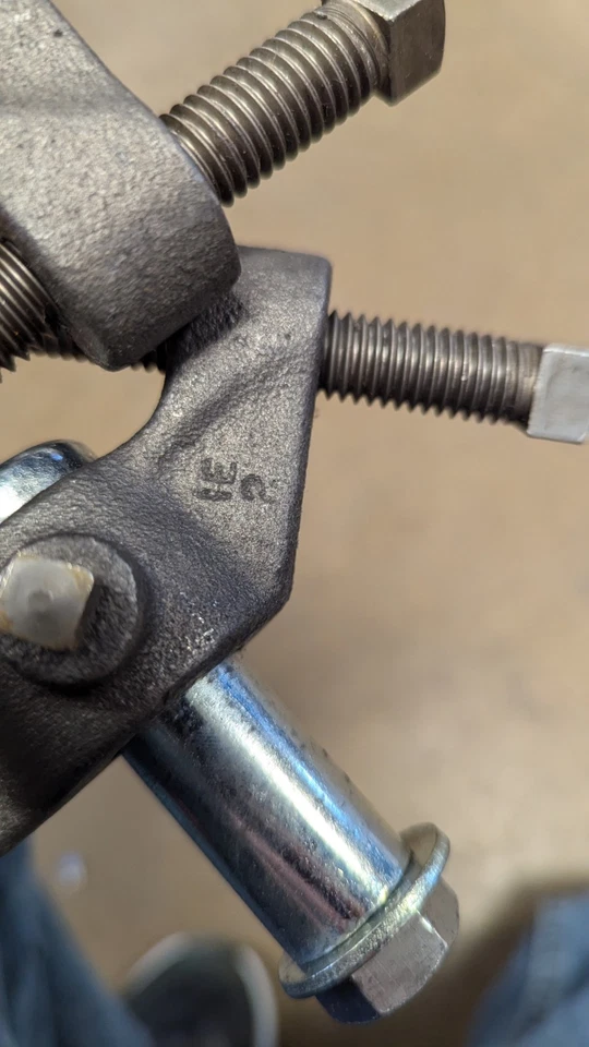 Altman Steel C-Clamp Stage/Studio Lighting Pipe Clamp for 2 2/2 inch Pipe - Image 4 of 4