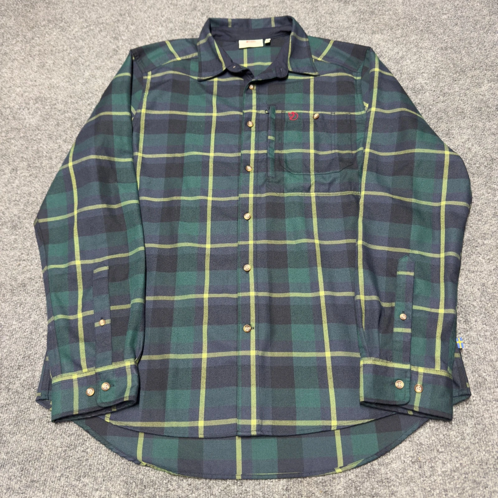 Fjallraven Fjallglim Shirt Green Plaid Flannel Long Sleeve Outdoor Button Men XL
Opens in a new wind