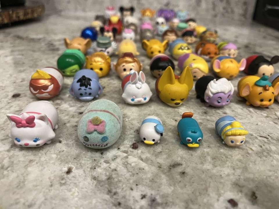 Lote De 52 Personajes Vinilo Disney Tsum Tsum Ver Fotos Para Personajes Incluidos Foto 2 de 4