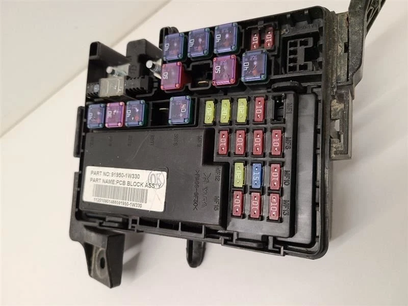 2012 13 14 2015 KIA RIO Fuse Box Engine 919501W330 12-15 — 第 2/4 张图片