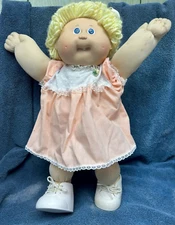 Blonde Hair Blue Eyes w/ Tooth & Dimples VTG Retired Cabbage Patch Kid 1982