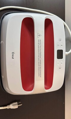 Cricut EasyPress 2 12x10 inch Press Machine - Great Condition! 
