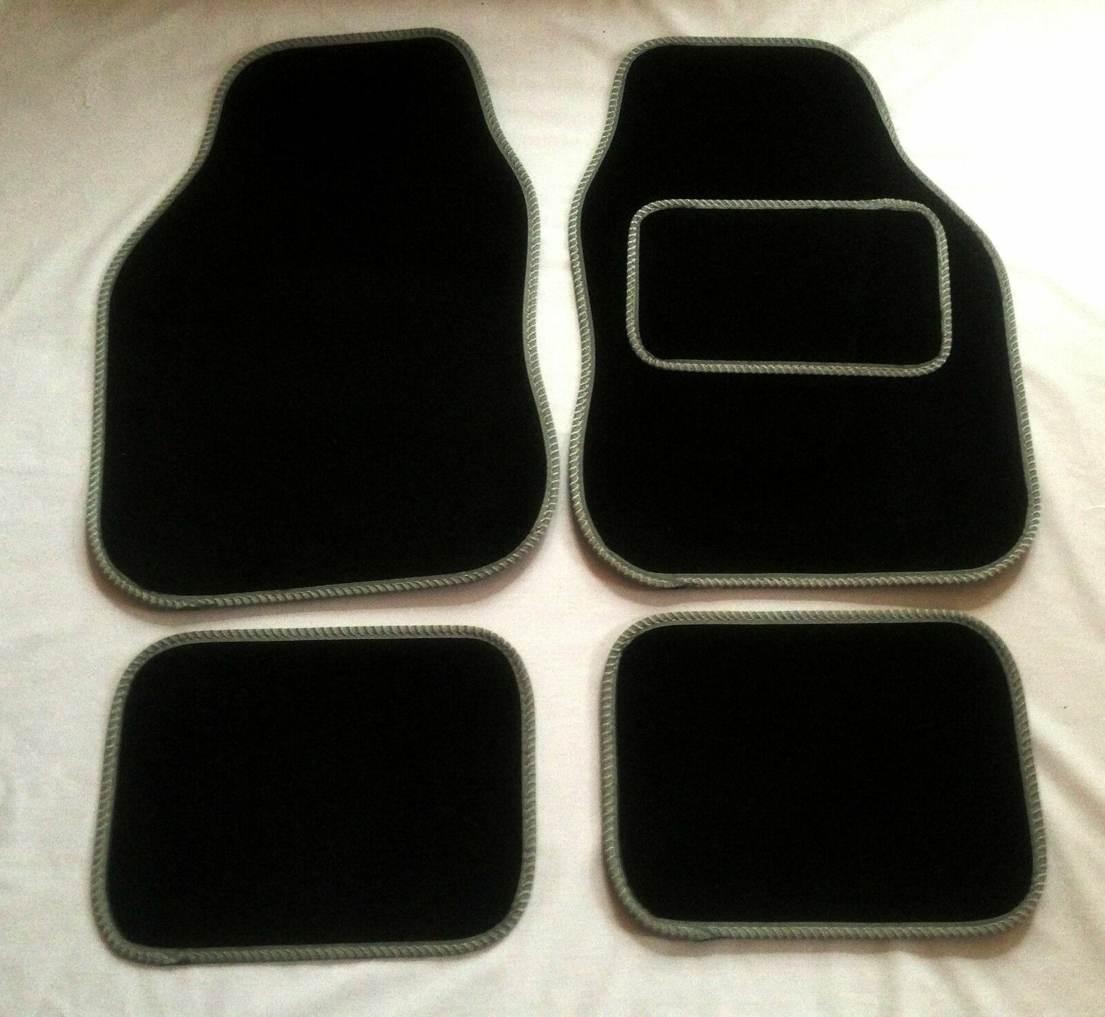 Black & Grey Car Mats For Vauxhall Adam Astra Corsa Insignia Meriva