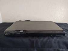Sony (DVP-SR200P) CD DVD Player Dolby Digital Energy Star