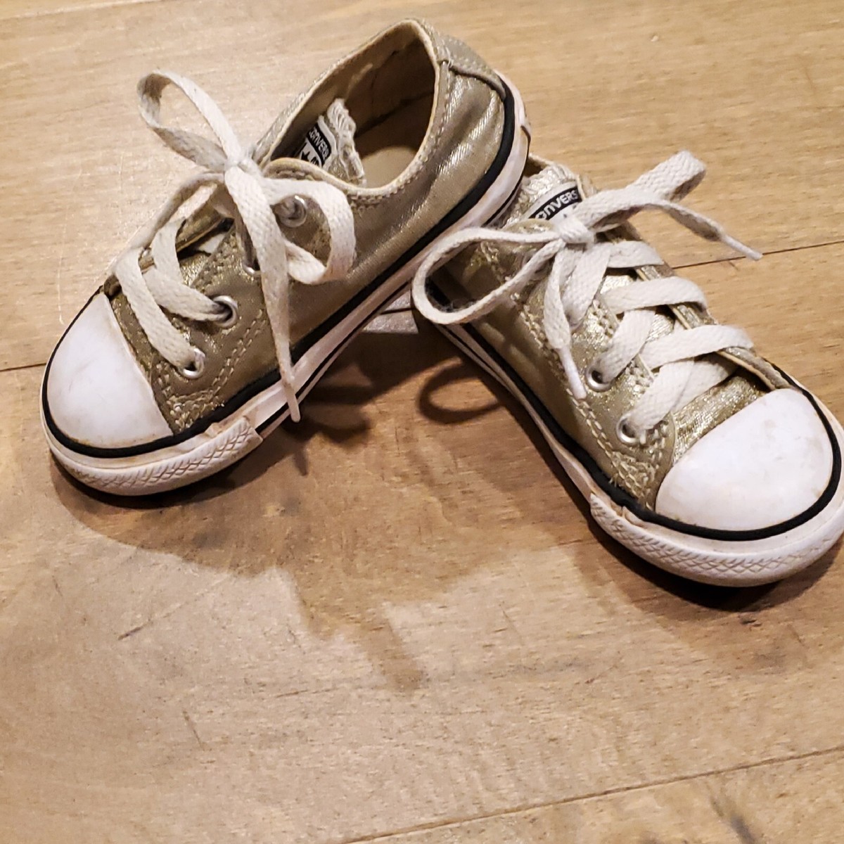 Converse Gold Little Kids Sz All Star Chuck Taylor Shoes