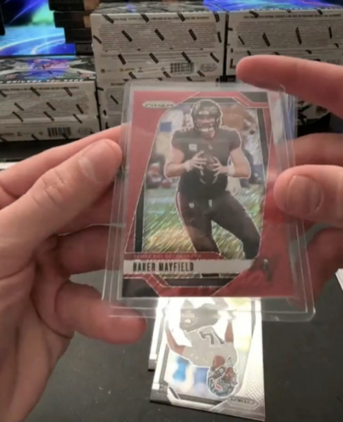 2024 Prizm Football Baker Mayfield Red Shimmer Prizm #/35 #268 Bucs