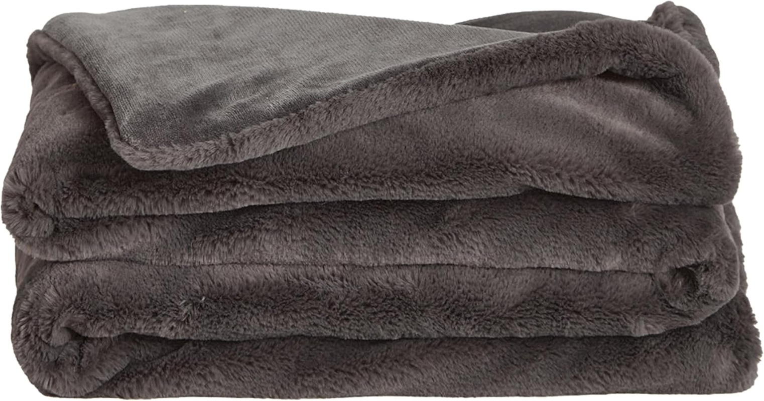 Lil’ Marsh - Faux Fur Blanket - Durable, Lightweight, Extra Soft Blanket - Machi