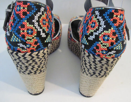 Circus by Sam Edelman Sutton Cross Stitch Wedges Circus Size 6 1/2 - Picture 5 of 7
