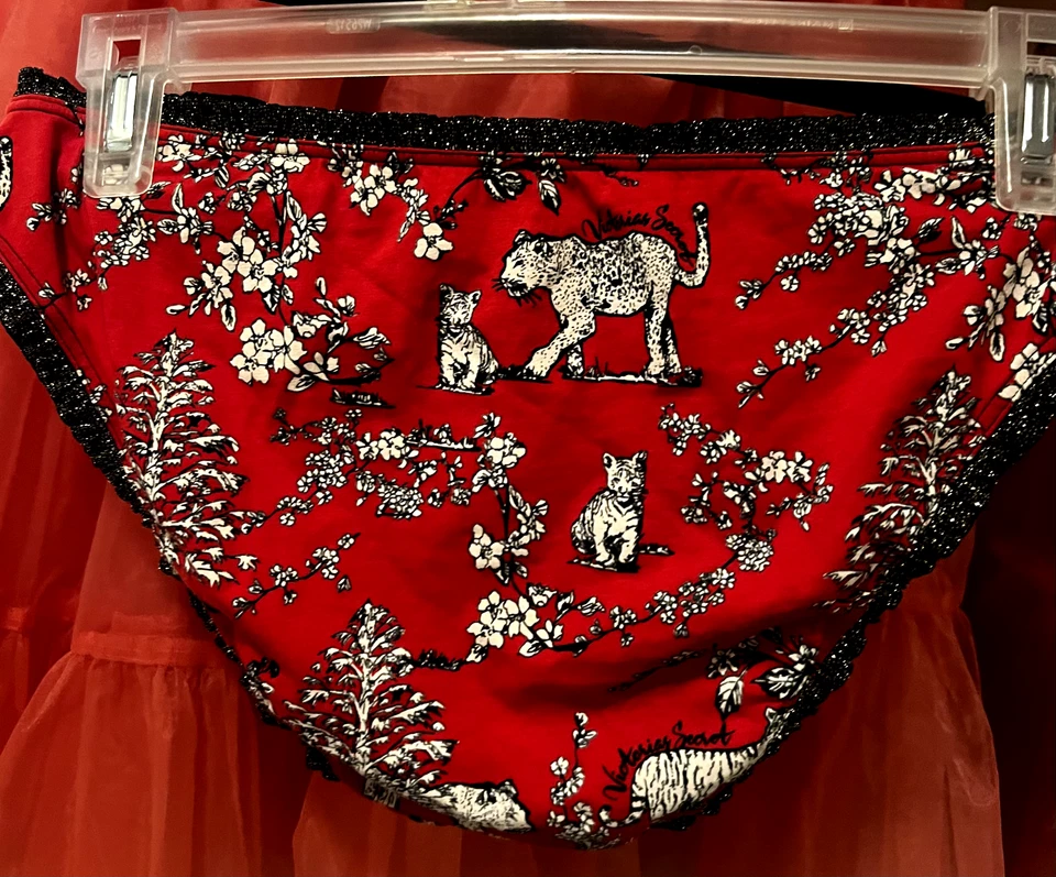 Calcinha de algodão vintage Victoria Secret feriado leão branco grande - Imagem 2 de 4