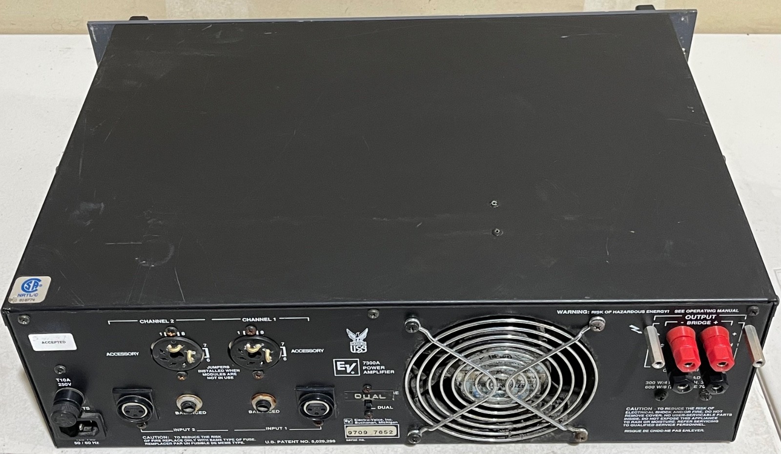 Electro Voice EV 7300A Stereo Power Amplifier