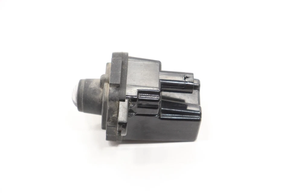 Chevrolet Silverado 1500 2019-2025 luz de techo maletero trasero OEM 84400186 Foto 2 de 4