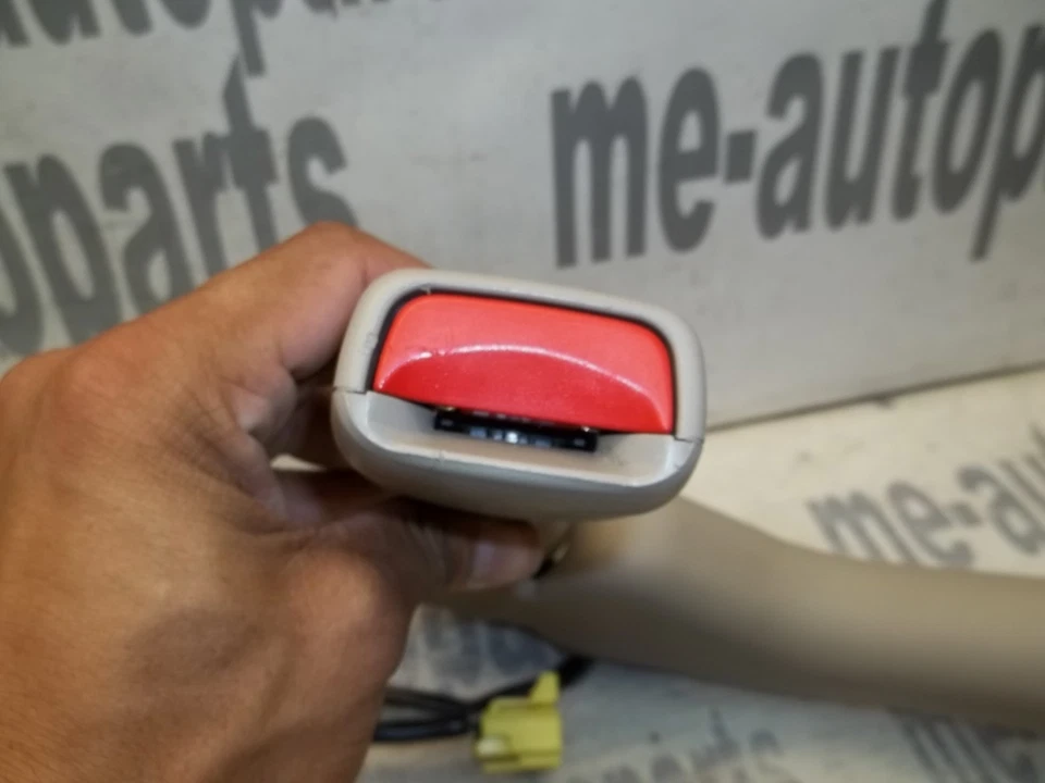 00-05 Cadillac Deville lado derecho pasajero cinturón de seguridad delantero hebilla pestillo OEM Foto 2 de 4