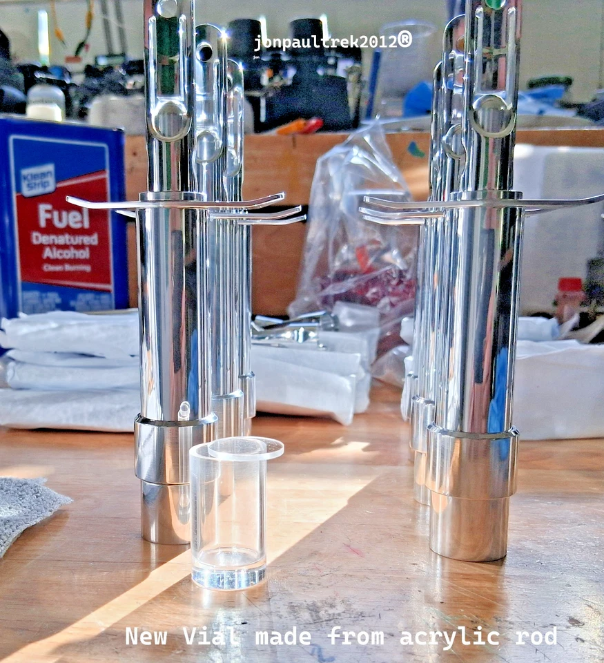 星际迷航,Dr. McCoys 低喷 M1,红色小瓶,加工铝和丙烯酸 — 第 4/4 张图片