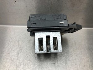 KÜHLERLÜFTER WIDERSTAND Nissan Micra (K14) 2020 255507773R