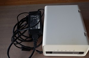 QNAP TS-210 NAS mit Netzteil